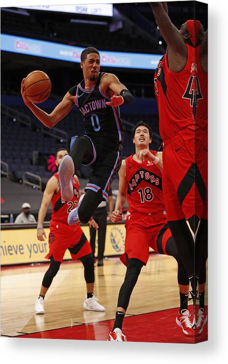 Nba Pro Basketball Canvas Print featuring the photograph Sacramento Kings v Toronto Raptors by Scott Audette