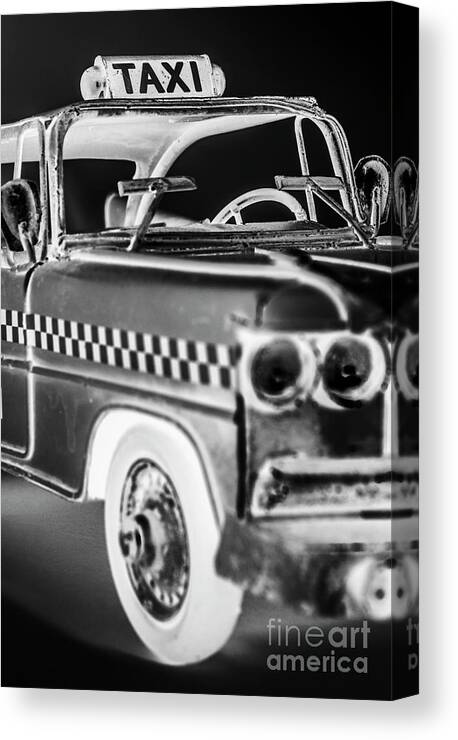 Black And White Canvas Print featuring the photograph The midnight downtown by Jorgo Photography