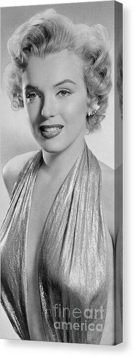 People Canvas Print featuring the photograph Marilyn Monroe #12 by Bettmann