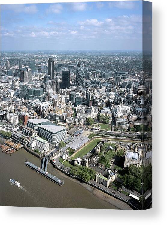 Tower Of London Canvas Print featuring the photograph City Of London #1 by Alex Bartel/science Photo Library