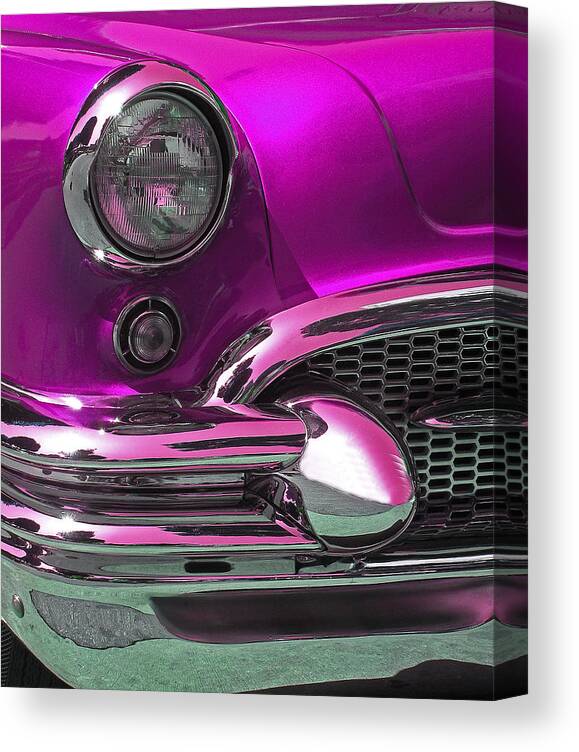 Vintage Cars Canvas Print featuring the photograph Classic Buick by Guillermo Rodriguez