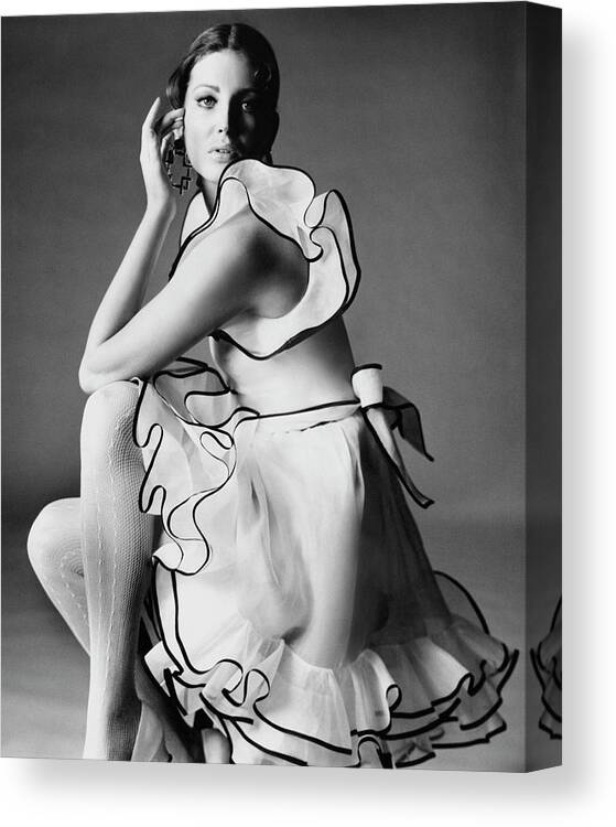 Actress Canvas Print featuring the photograph Gayle Hunnicutt Wearing A Oscar De La Renta Dress by Bert Stern