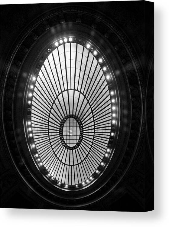 Black And White Canvas Print featuring the photograph UFO by Mayumi Yoshimaru