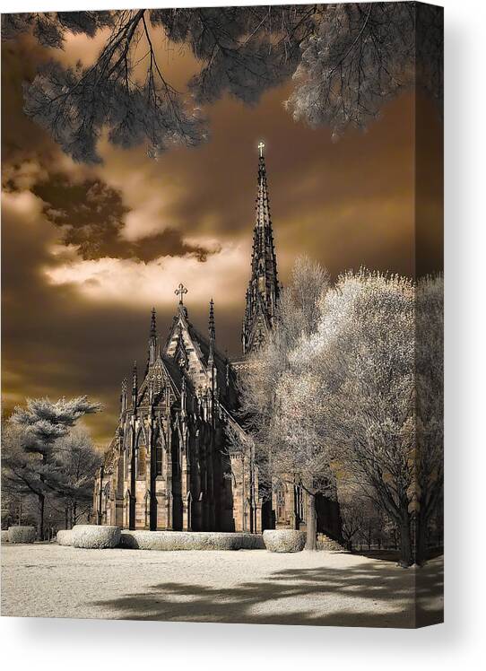 Church Canvas Print featuring the photograph Garden City Cathedral by Steve Zimic