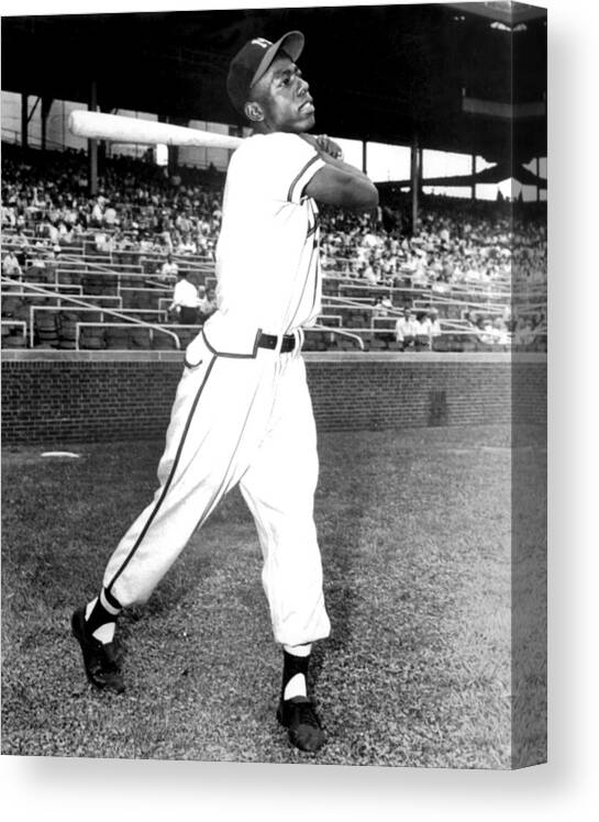 1950s Canvas Print featuring the photograph Hank Aaron Of The Milwaukee Braves, Ca by Everett