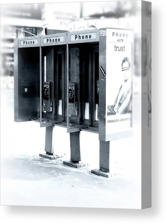 New York City Canvas Print featuring the photograph Pay Phones - Still in NYC by Angie Tirado