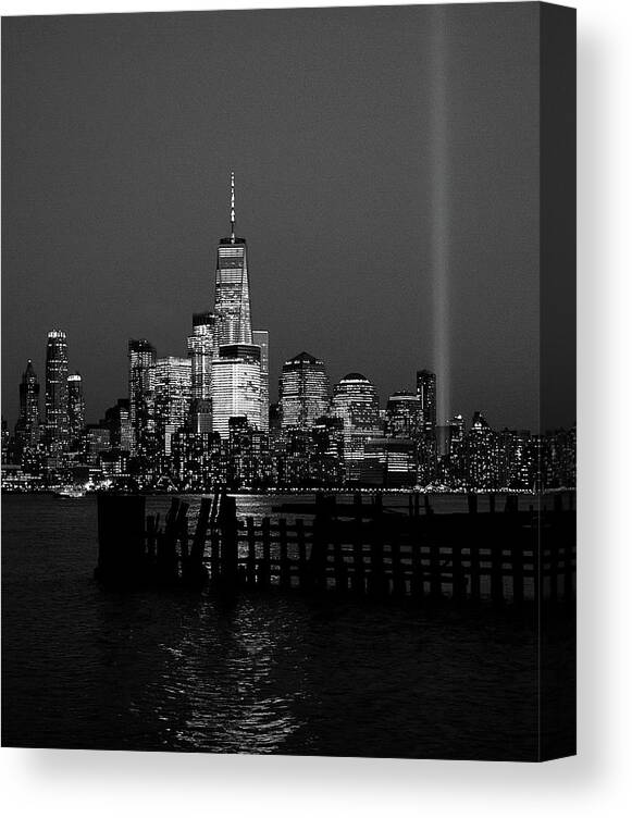 New York City Canvas Print featuring the photograph Freedom by Daniel Carvalho