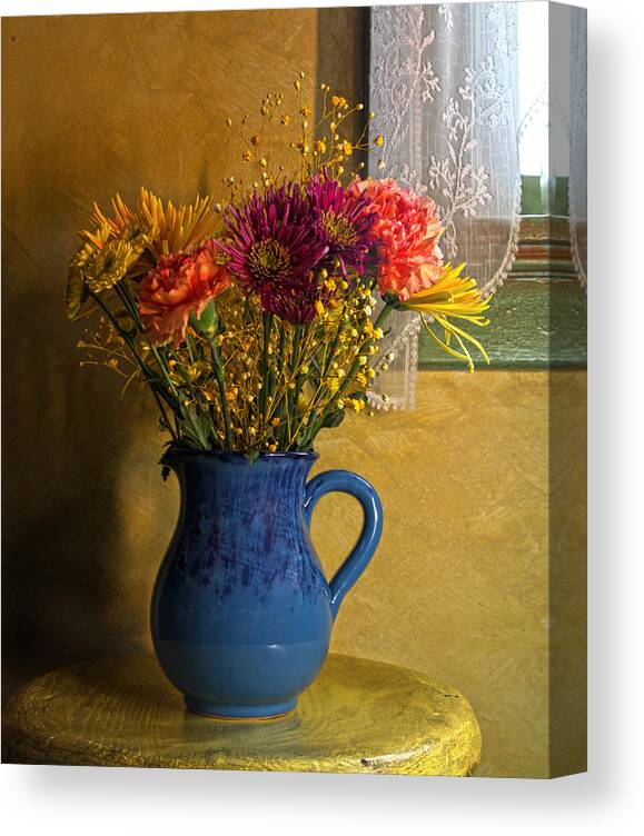 Flowers Canvas Print featuring the photograph For You by Robert Och