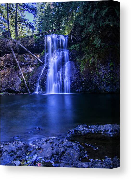 Falls Canvas Print featuring the photograph Silver Falls - Upper North Falls by Pelo Blanco Photo