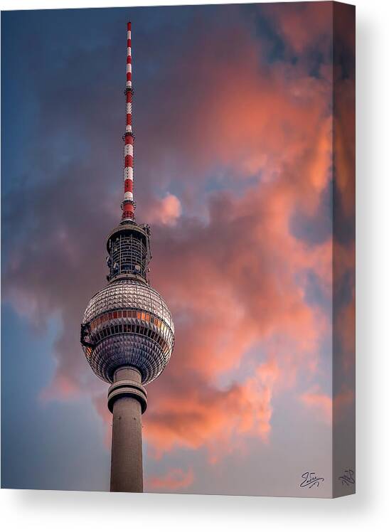 Endre Canvas Print featuring the photograph The Berlin Radio Tower by Endre Balogh