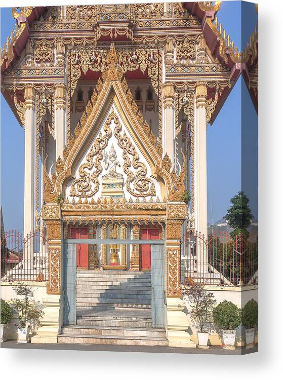 Temple Canvas Print featuring the photograph Wat Woranat Bonphot Phra Ubosot Gate DTHNS0018 by Gerry Gantt
