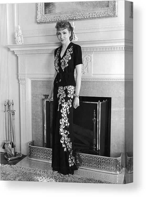 Lifeown Canvas Print featuring the photograph Claudette Colbert #1 by Alfred Eisenstaedt