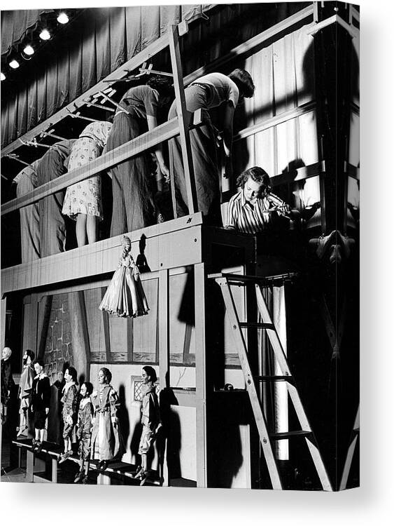 Vertical Canvas Print featuring the photograph William Rockhill Nelson Gallery Art #1 by Alfred Eisenstaedt