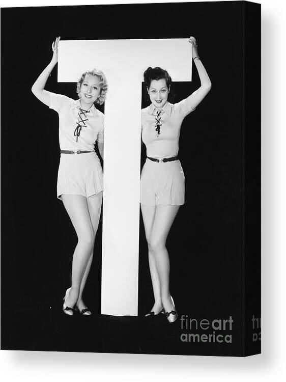 Testimonial Canvas Print featuring the photograph Women Posing With Huge Letter T by Everett Collection