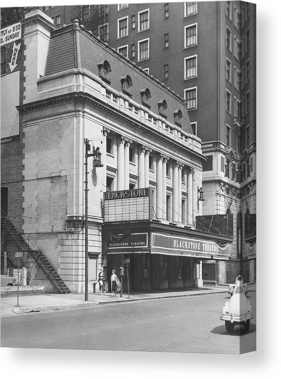 People Canvas Print featuring the photograph Blackstone Theater by Chicago History Museum