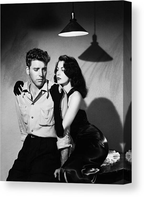 Ava Gardner Canvas Print featuring the photograph BURT LANCASTER and AVA GARDNER in THE KILLERS -1946-. by Album