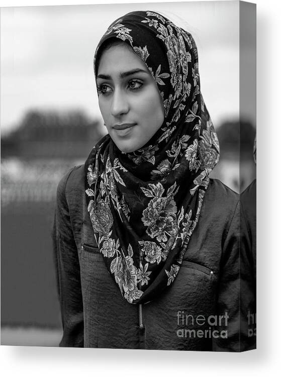 5266 Canvas Print featuring the photograph Hijabi portraits by FineArtRoyal Joshua Mimbs