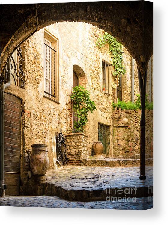 Arch Canvas Print featuring the photograph Old Courtyard by Spooh
