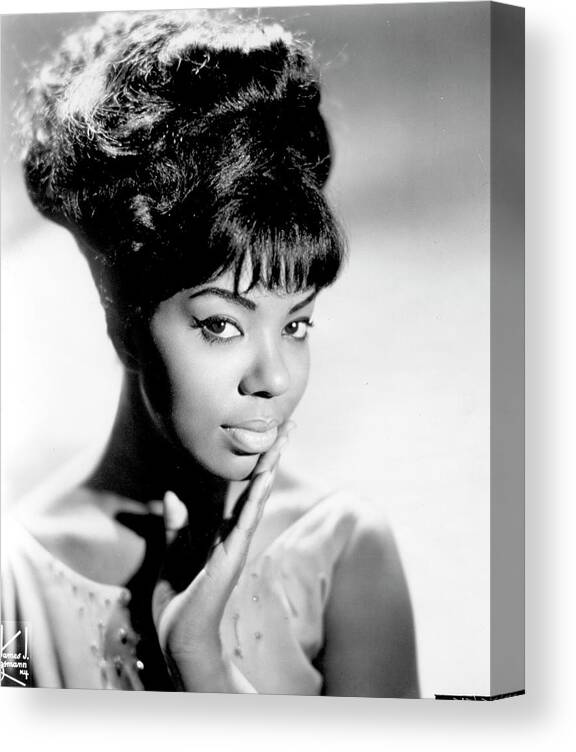 Singer Canvas Print featuring the photograph Photo Of Mary Wells by Michael Ochs Archives