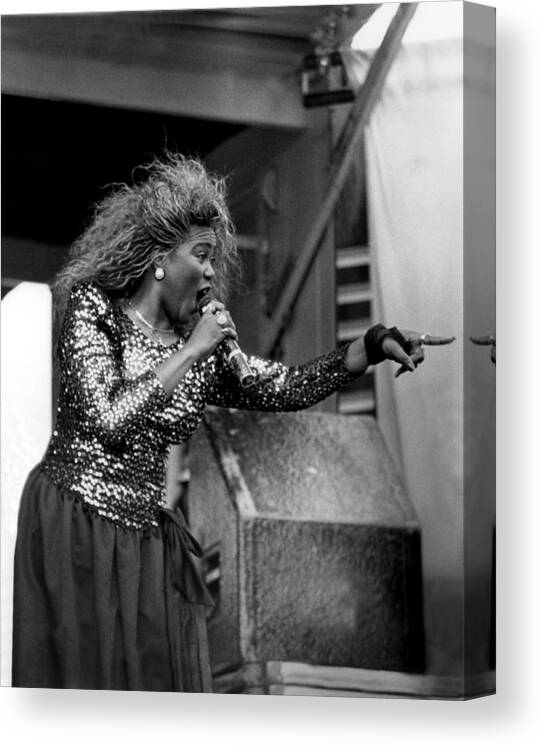 Singer Canvas Print featuring the photograph Shirley Murdock Live In Chicago by Raymond Boyd