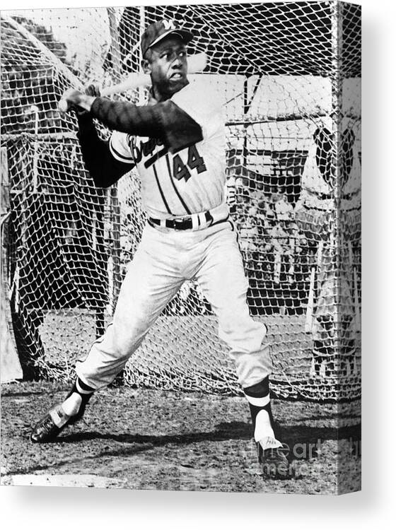 1950-1959 Canvas Print featuring the photograph Hank Aaron by National Baseball Hall Of Fame Library
