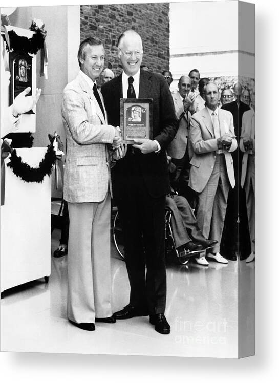 1980-1989 Canvas Print featuring the photograph Al Kaline and Bowie Kuhn by National Baseball Hall Of Fame Library
