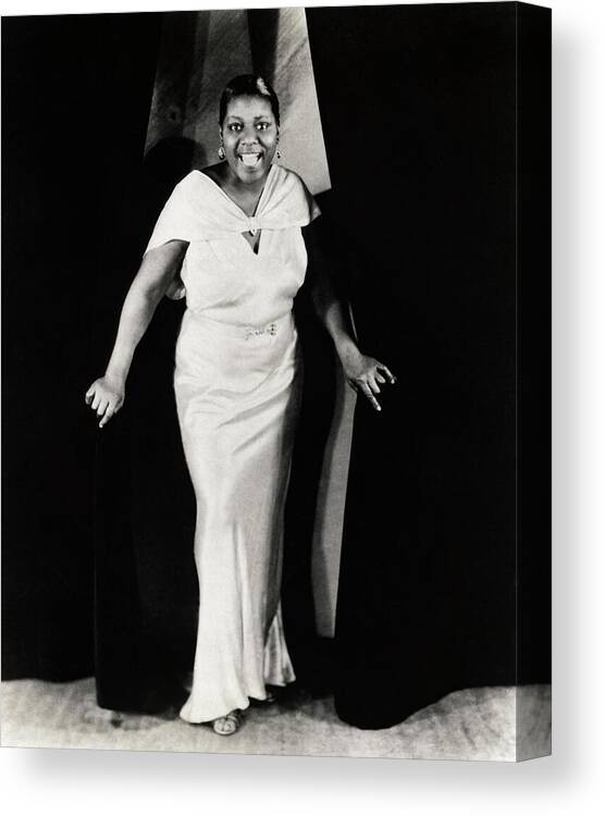 1 Person Canvas Print featuring the photograph Bessie Smith On Stage by Underwood Archives