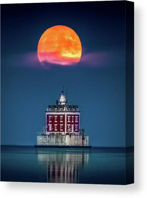 D810 Canvas Print featuring the photograph Moonrise at Ledge Light by Shawn Boyle