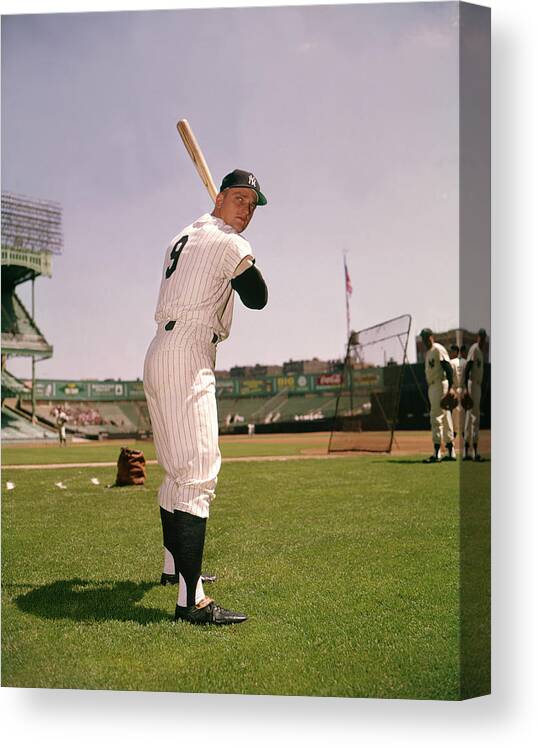 American League Baseball Canvas Print featuring the photograph Roger Maris by Louis Requena