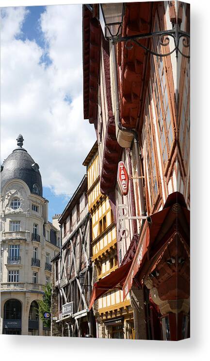 Vannes Canvas Print featuring the photograph Vannes 2 by Andrew Fare