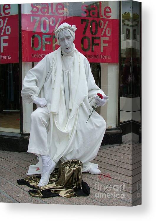 Living Statue Canvas Print featuring the photograph A Living statue by Joe Cashin