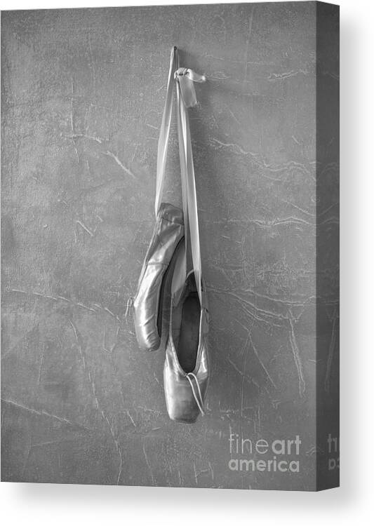 ballet shoes black and white