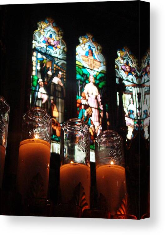 Notre Dame Canvas Print featuring the photograph Faith by Zinvolle Art