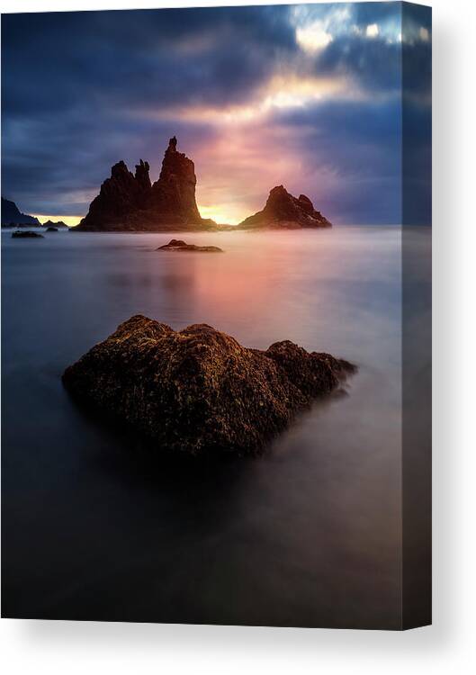 Tenerife Canvas Print featuring the photograph Keep It Inside by Carlos M. Almagro