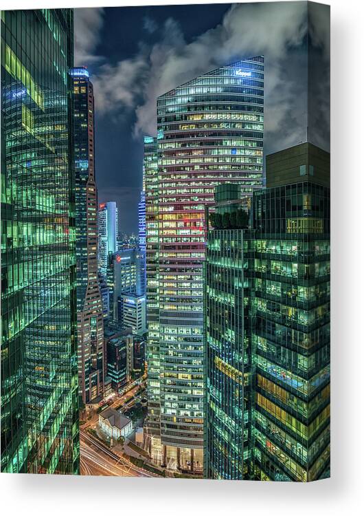 Financial District Canvas Print featuring the photograph Metropolitan Singapore by Edward Tian