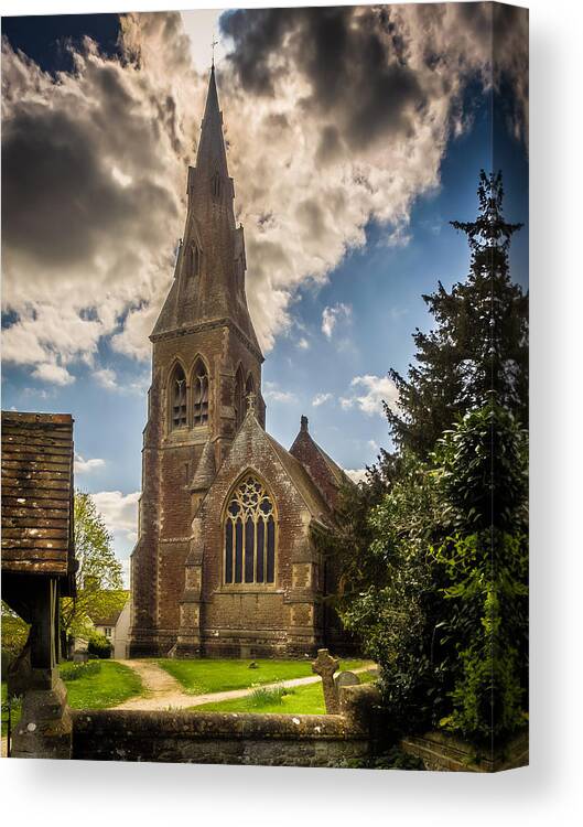 Berkshire Canvas Print featuring the photograph St Marys Mortimer by Mark Llewellyn