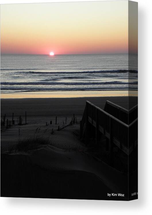 Sunrise Canvas Print featuring the photograph Soothing Sunrise by Kim Galluzzo Wozniak