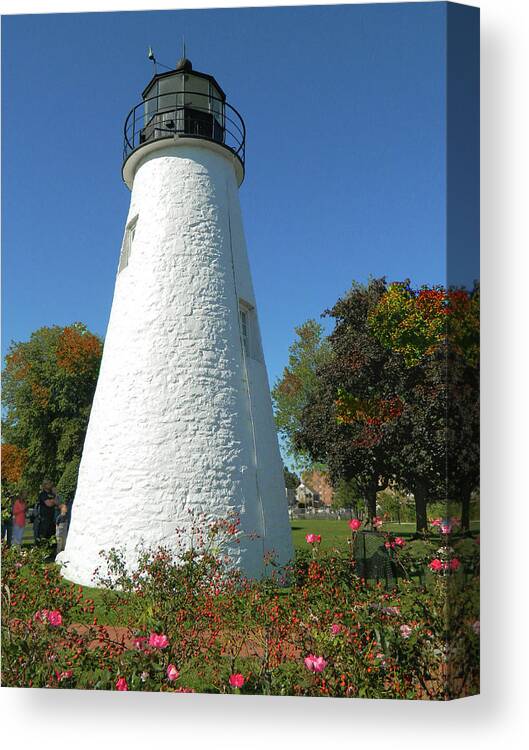 Concord Point Lighthouse Canvas Print featuring the photograph Concord Point Lighthouse by Emmy Marie Vickers