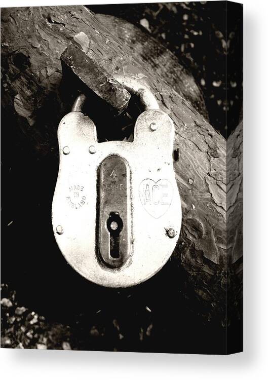 Lock Canvas Print featuring the photograph Made in England by Roberto Alamino