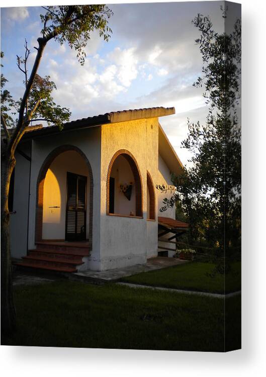 Cottage Canvas Print featuring the photograph Tuscan Cottage by Nancy Ferrier