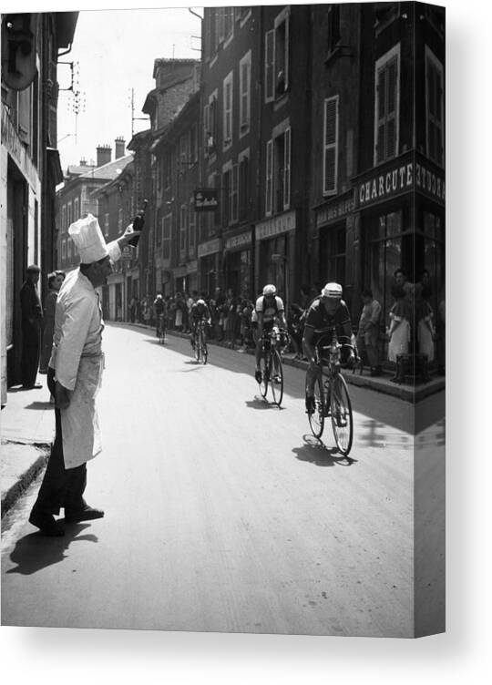 Recreational Pursuit Canvas Print featuring the photograph Chef Toasts Tour #1 by Bert Hardy