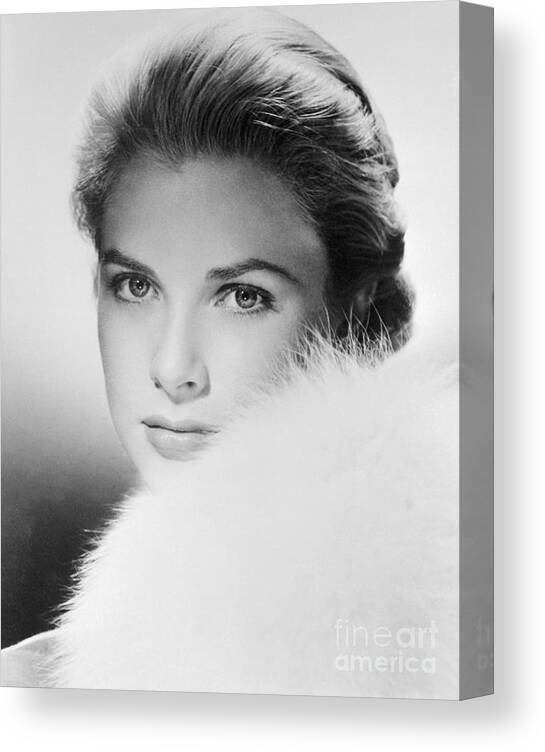 Mid Adult Women Canvas Print featuring the photograph Actress Grace Kelly #2 by Bettmann