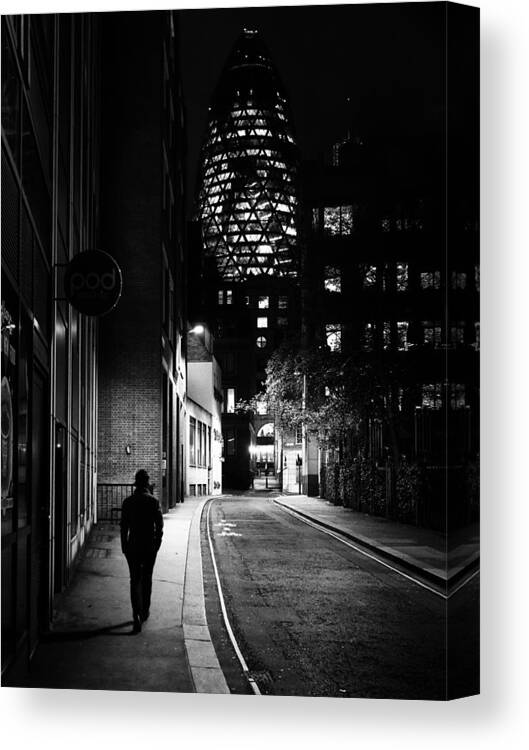 London Canvas Print featuring the photograph Streets Of London by Franz Baumann