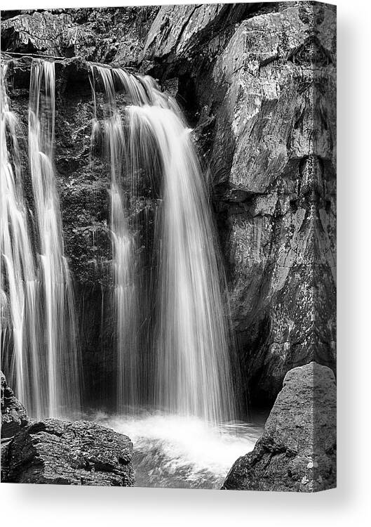 Cascading Canvas Print featuring the photograph Kilgore Falls I by Charles Floyd