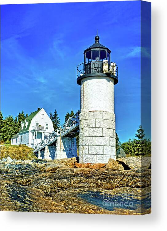 Lighthouse Canvas Print featuring the photograph Low Tide at Marshall Point Lighthouse by Tom Watkins PVminer pixs