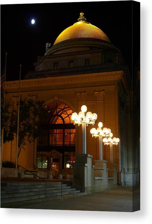 Buffalo Canvas Print featuring the photograph M and T Bank At Night by Don Nieman