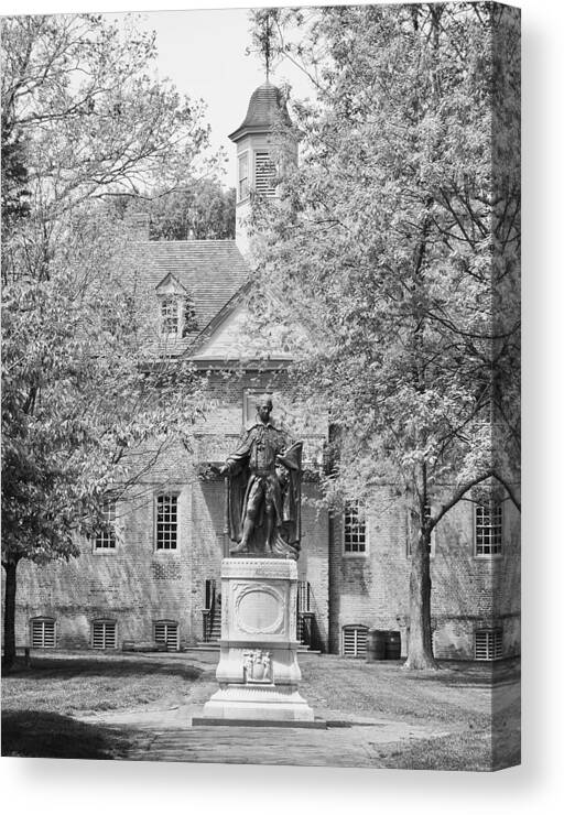 William And Mary Canvas Print featuring the photograph Norborne Berkeley Statue at the College of William and Mary by Rachel Morrison