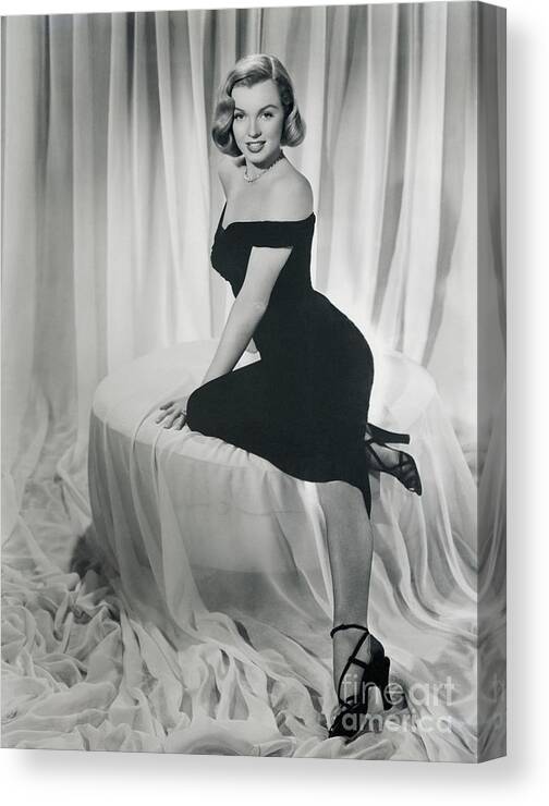 Marilyn Monroe Dress   Canvas Art Print Box Framed Picture Wall Hanging BBD 