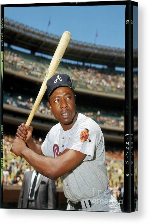 People Canvas Print featuring the photograph Hank Aaron by Louis Requena