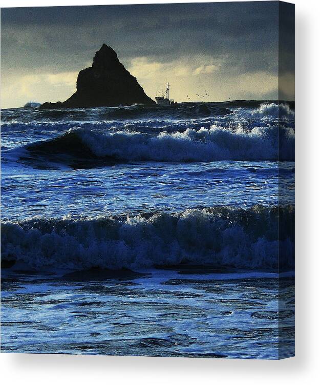 Seascape Canvas Print featuring the photograph Off Arch Cape by Steven A Bash